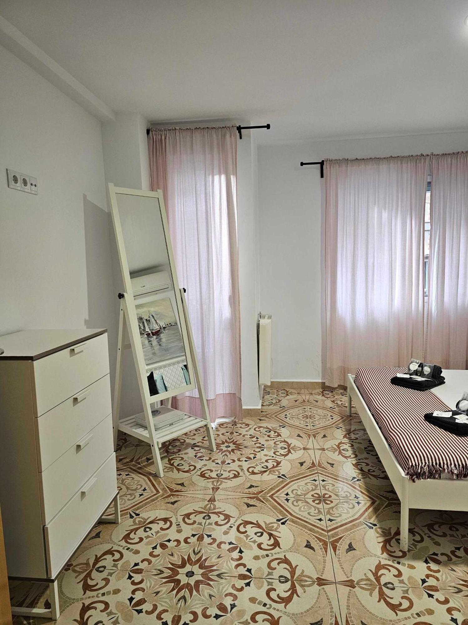 Suncastle Apartamentos Alicante -With Sunny Rooftop Terrace And Barbecue Extérieur photo